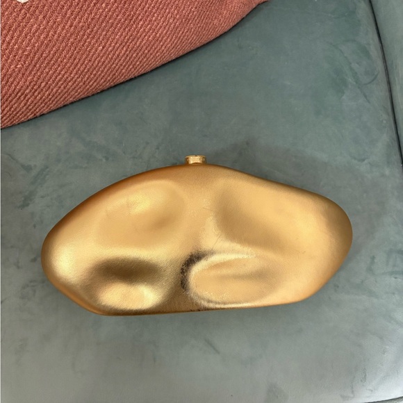Cult Gaia Caldera Gold Clutch - Picture 3 of 10